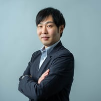 ディーエムソリューションズ株式会社 マーケティング室　課長 角田 和樹