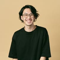 株式会社SAKIYOMI 管理本部長 兼 AI事業責任者 といだ ひろと