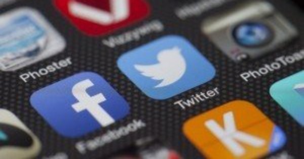 イメージ：スマートフォン画面のTwitterアイコン